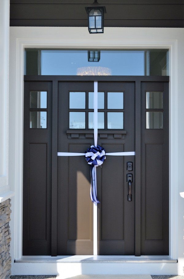 custom door bow