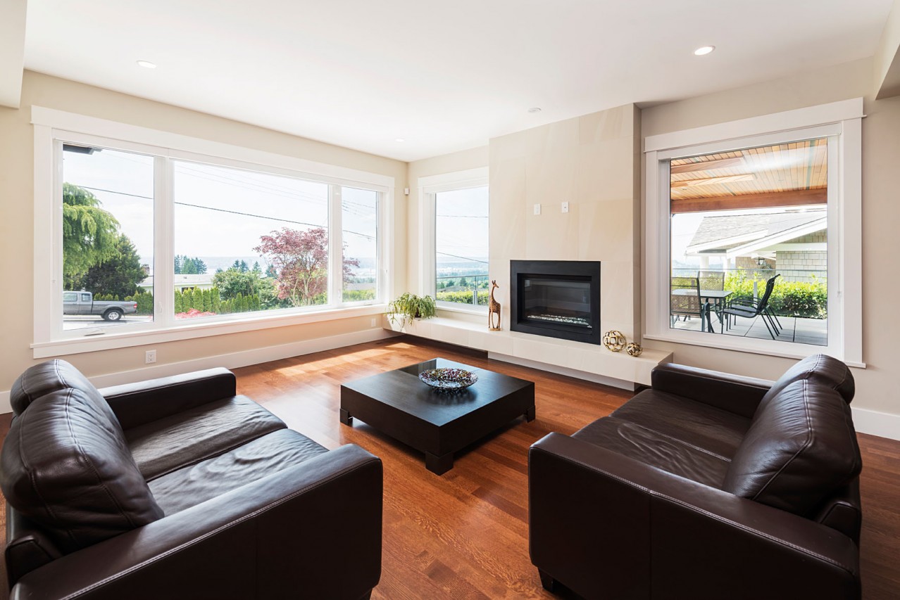 Upper Lonsdale Custom Home North Vancouver Den 