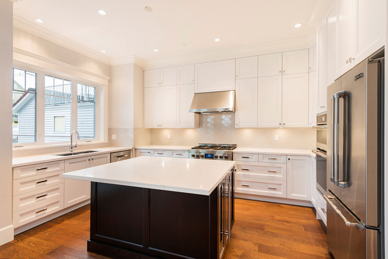 Mount Pleasant, Vancouver Custom Home Kitchen 