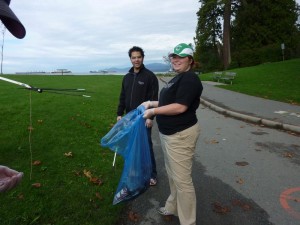 Great Canadian Shoreline Cleanup, Wallmark Homes Cleans up Second Beach