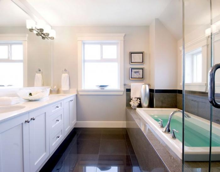 Wallmark Homes designer bathroom